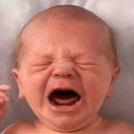 image d'un bebe qui pleure